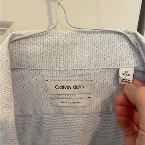 Calvin Klein Dress Shirt. 186” 32/33. Large. Light blue dot